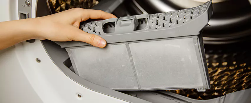 Signs Of A Clogged Dryer Lint Trap in Elkridge, Maryland